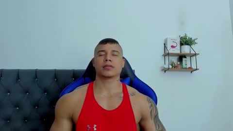 Snapshot of adam_boss chatting on November 27, 7:54 am adam boss online show from November 27, 7:54 am