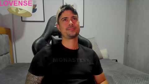 adam clarke online show from September 25, 5:44 am