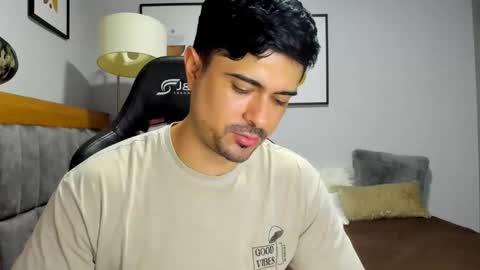 adam clarke online show from December 15, 4:06 am