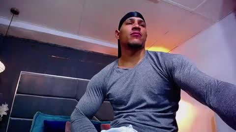 adam_fit19cm online show from January 17, 2:11 pm