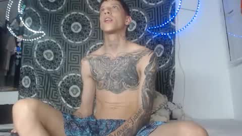 Snapshot of adam_hard_ chatting on November 18, 11:37 pm Adam online show from November 18, 11:37 pm