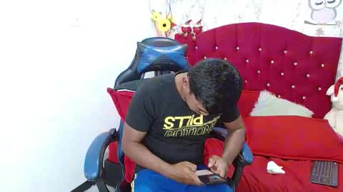 adam_morgan2 online show from December 16, 3:55 am