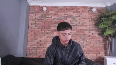 Snapshot of adam_piarse chatting on November 21, 3:27 am adam_piarse online show from November 21, 3:27 am