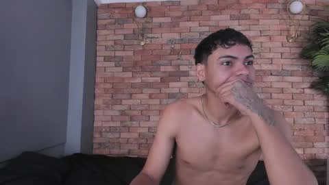 Snapshot of adam_piarse chatting on November 23, 6:57 am adam_piarse online show from November 23, 6:57 am