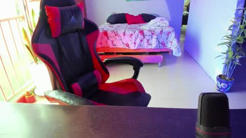 Snapshot of adam_valencia chatting on October 23, 7:01 pm Adam Valencia online show from October 23, 7:01 pm