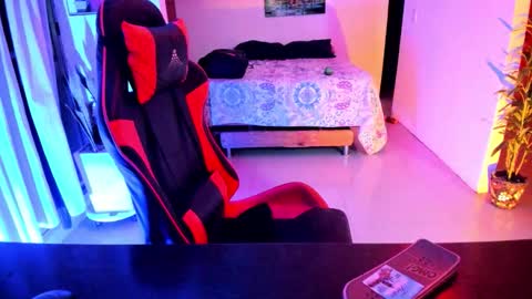 Snapshot of adam_valencia chatting on November 9, 4:00 am Adam Valencia online show from November 9, 4:00 am