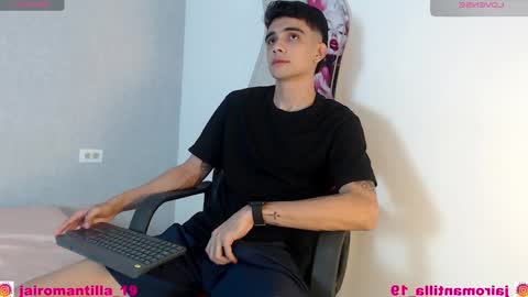 Snapshot of adama_soa chatting on December 6, 7:32 am Hello guys excuse my absence I will be absent for several days for health reasons I hope you understand thank you very much. online show from December 6, 7:32 am