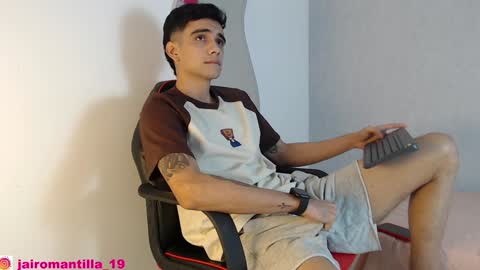 Snapshot of adama_soa chatting on December 9, 4:01 am Hello guys excuse my absence I will be absent for several days for health reasons I hope you understand thank you very much. online show from December 9, 4:01 am