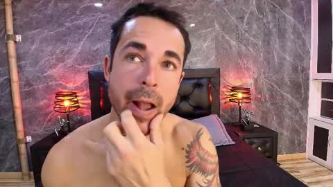 Im Adams Sanz online show from April 21, 3:50 pm