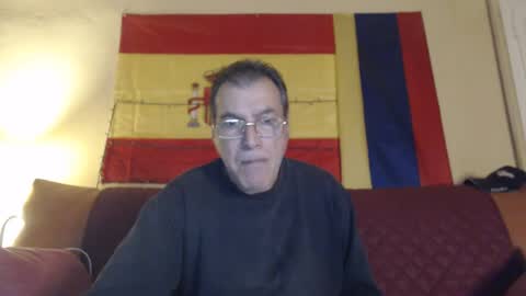 Snapshot of adan51 chatting on February 14, 6:40 pm Adan online show from February 14, 6:40 pm