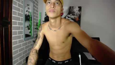 Snapshot of adan_connor chatting on December 19, 4:14 pm adan_connor online show from December 19, 4:14 pm