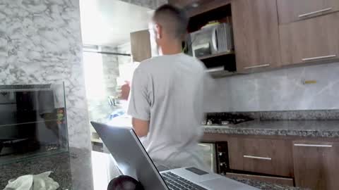 eva online show from December 4, 8:29 pm