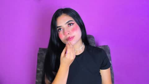 Snapshot of adara_johnson_ chatting on December 29, 11:40 am Adara Johnson online show from December 29, 11:40 am