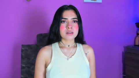 Snapshot of adara_johnson_ chatting on January 4, 11:33 am Adara Johnson online show from January 4, 11:33 am