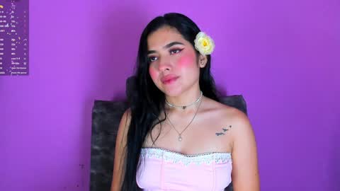 Snapshot of adara_johnson_ chatting on January 24, 11:37 am Adara Johnson online show from January 24, 11:37 am