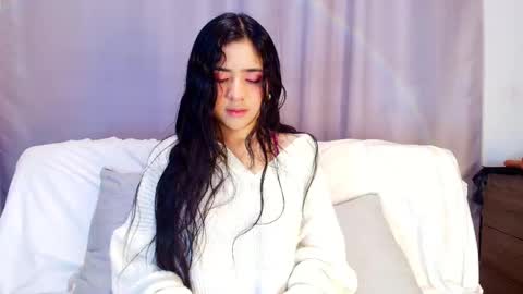 Snapshot of adara_johnson_ chatting on October 15, 11:43 am Adara Johnson online show from October 15, 11:43 am