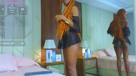 Snapshot of adarasmiith chatting on September 24, 1:14 pm adarasmiith online show from September 24, 1:14 pm