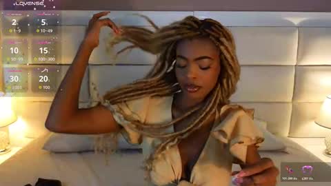 adarasmiith online show from November 25, 1:22 pm