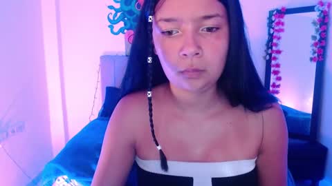 adarha_beaumont online show from January 8, 9:34 pm