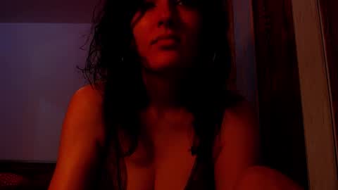 Snapshot of addicted2uts chatting on September 25, 9:24 am amy online show from September 25, 9:24 am