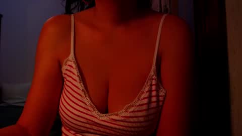 Snapshot of addicted2uts chatting on October 3, 11:02 pm amy online show from October 3, 11:02 pm