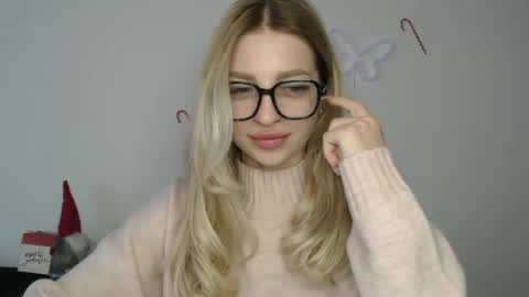 Snapshot of addie_collins chatting on January 6, 12:13 pm Kristina online show from January 6, 12:13 pm