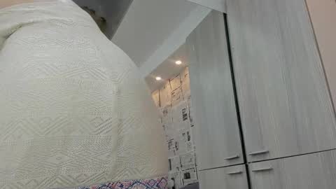 Snapshot of addiflower chatting on December 22, 3:33 am addi online show from December 22, 3:33 am