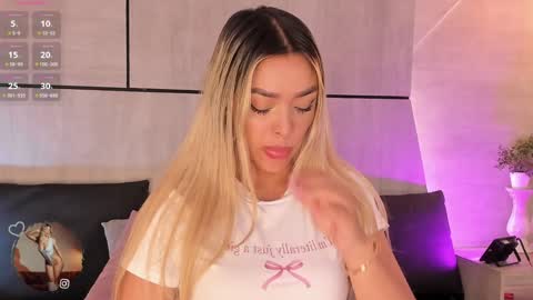 Snapshot of addison_baker chatting on December 29, 11:29 am A D D I S O N online show from December 29, 11:29 am