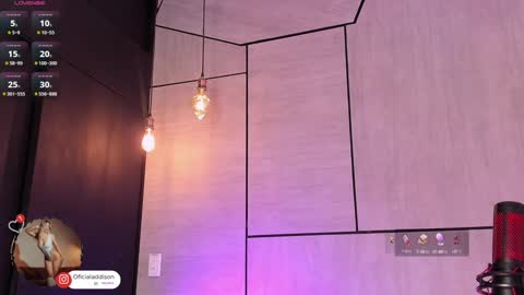 Snapshot of addison_baker chatting on December 30, 10:55 pm A D D I S O N online show from December 30, 10:55 pm