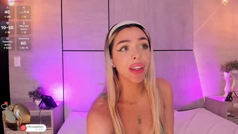 Snapshot of addison_baker chatting on January 8, 2:14 am A D D I S O N online show from January 8, 2:14 am