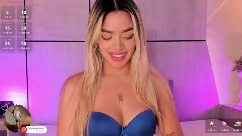 Snapshot of addison_baker chatting on January 12, 1:42 am A D D I S O N online show from January 12, 1:42 am