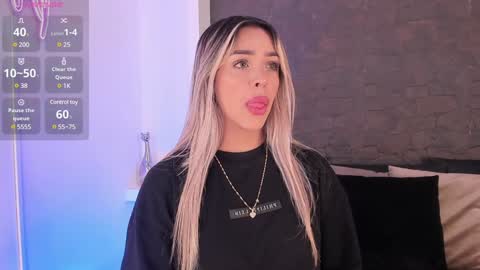 Snapshot of addison_baker chatting on January 29, 8:14 pm A D D I S O N online show from January 29, 8:14 pm