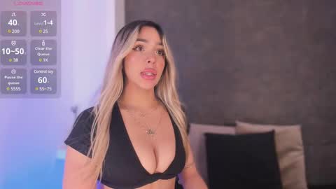 Snapshot of addison_baker chatting on February 12, 4:44 am A D D I S O N online show from February 12, 4:44 am