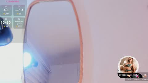 Snapshot of addison_baker chatting on February 24, 10:47 pm A D D I S O N online show from February 24, 10:47 pm