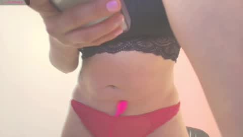 Snapshot of addison_skyy chatting on September 24, 1:14 pm Addison Skyy online show from September 24, 1:14 pm