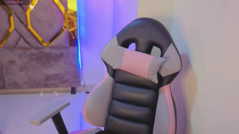 Snapshot of addy__02 chatting on November 15, 9:39 am addy__02 online show from November 15, 9:39 am