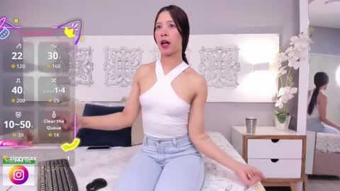 Snapshot of adelaa_11 chatting on September 24, 1:36 pm Adela Worsth online show from September 24, 1:36 pm