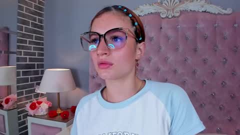 Snapshot of adelainebest chatting on March 1, 8:13 am Adelaine online show from March 1, 8:13 am