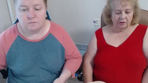 AdelAndSofia online show from December 2, 9:03 am