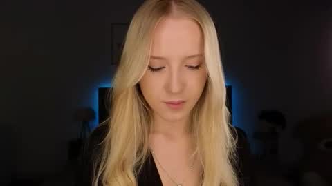 Adele online show from March 28, 8:30 pm