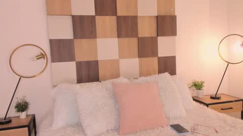 Andrea online show from December 27, 11:50 am