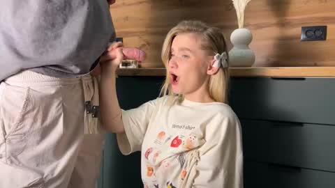 Adele Nick online show from February 1, 9:02 pm