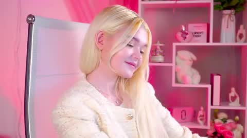 Adele  2200 -700  1000  UTCGMT 100 online show from April 13, 2:50 am