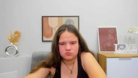 Snapshot of adelecruzz chatting on February 26, 2:14 pm adelecruzz online show from February 26, 2:14 pm