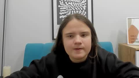 Snapshot of adelecruzz chatting on November 24, 1:00 pm adelecruzz online show from November 24, 1:00 pm