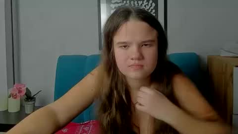 adelecruzz online show from February 13, 1:29 pm