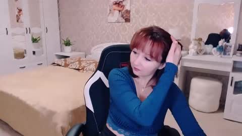 Snapshot of adelemoran chatting on March 1, 6:00 pm AdeleMoran online show from March 1, 6:00 pm