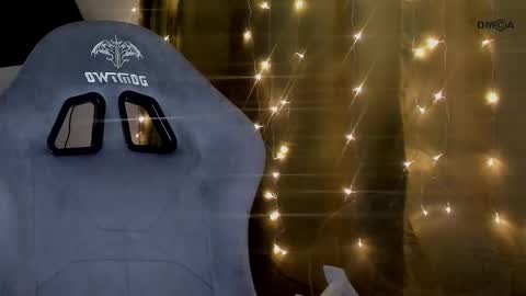 Snapshot of adeleshinem chatting on February 18, 11:00 am Adele Shine online show from February 18, 11:00 am