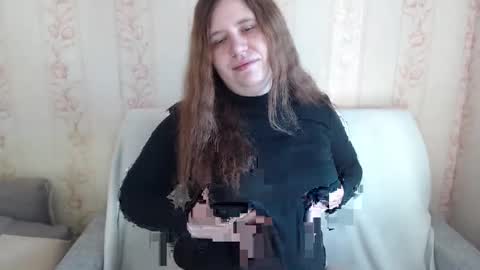 Snapshot of adelinalawson chatting on February 23, 5:34 am adelinalawson online show from February 23, 5:34 am