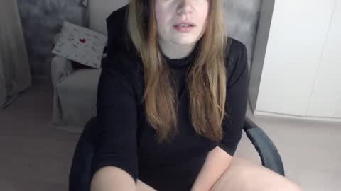 Snapshot of adelinalawson chatting on November 24, 6:07 pm adelinalawson online show from November 24, 6:07 pm